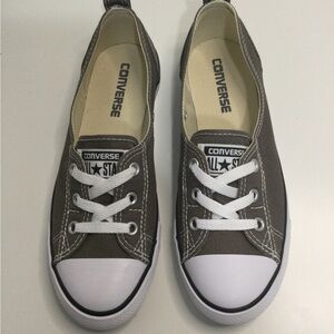 Converse Chuck Taylor All Star Ballet Slip-On  Sneakers, Brand New/ No Box.🌷